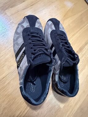 Coach women’s Logo Runner Sneakers in Brown and Black